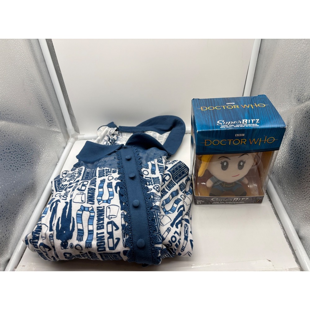Her Universe Doctor Who Dont Blink Dress 3X Weeping Angel TARDIS Cosplay &plush